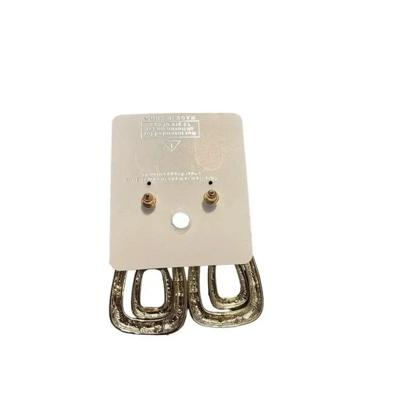 FASHION JEWERLY SQUARE AND LITTLE SQUARE IN MIDDLE NICKLE FREE EARRINGS - Picture 2 of 2